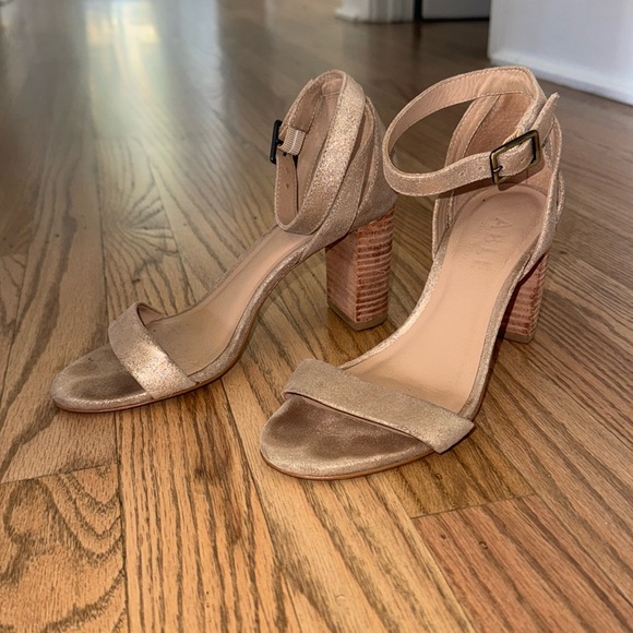 Able Champagne Gold Heels Size 6 - Picture 2 of 8